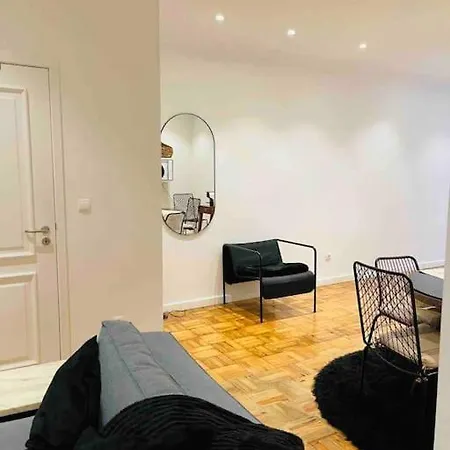 Moderno Com Jardim Av. Da Liberdade *